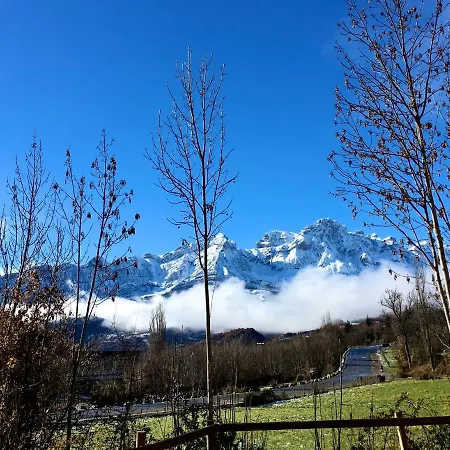 Casa La Cumbrecita En *